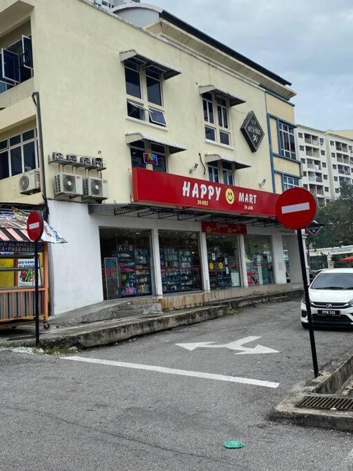 Maritime Suite Duplex Penang- Pemandangan Laut Джорджтаун Экстерьер фото