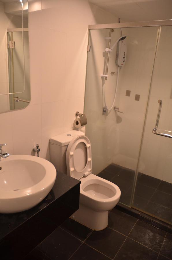 Maritime Suite Duplex Penang- Pemandangan Laut Джорджтаун Экстерьер фото